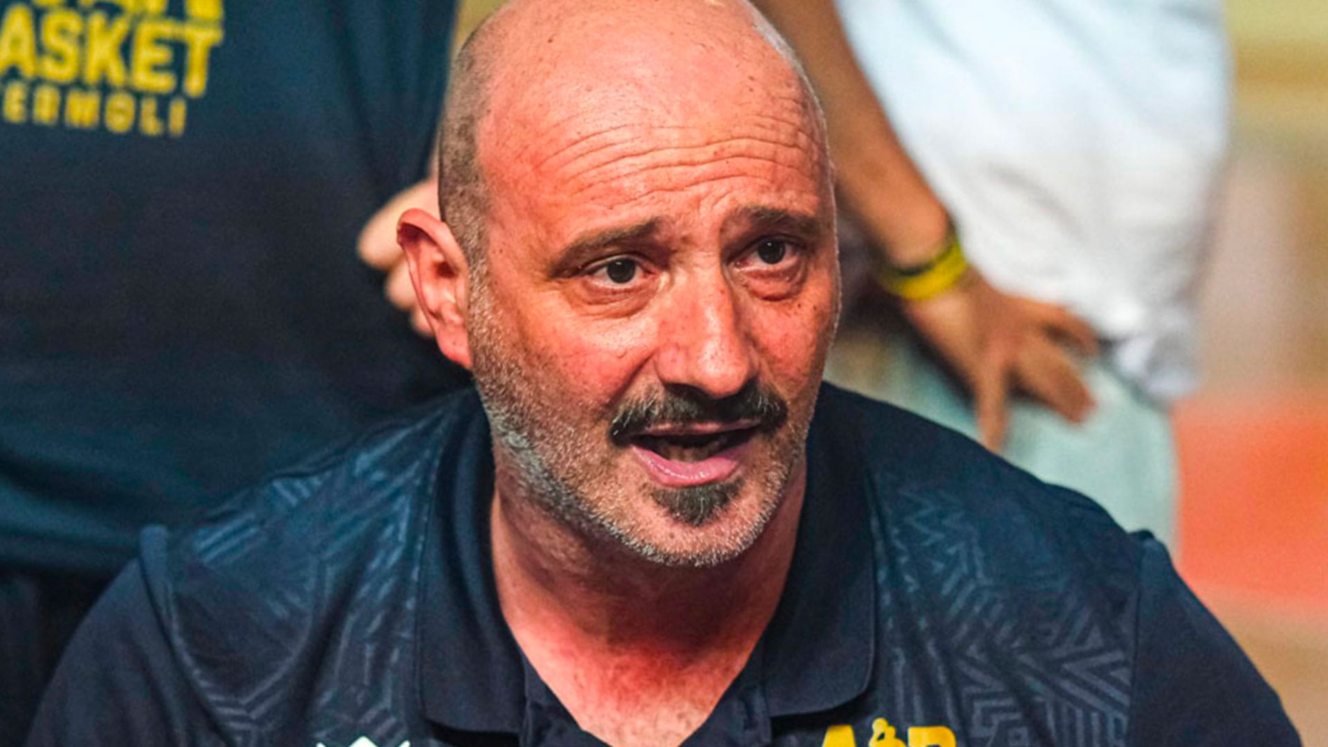 Il coach Gigi Marinelli ringrazia la società e saluta i tifosi biancoazzurri.