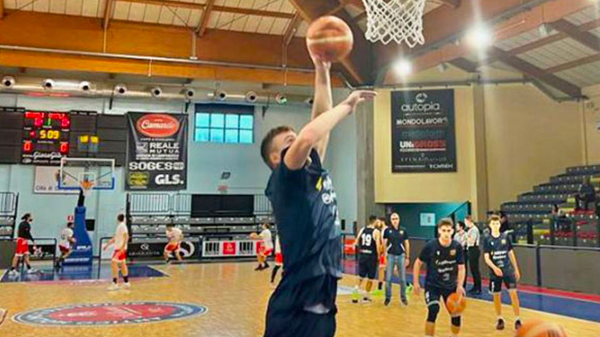 SECONDA VITTORIA DI FILA, L'AIR BASKET TERMOLI BATTE ANCHE LA NOVA FARNESE CAMPLI